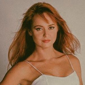 Gaby Spanic costumava fazer muito sucesso com sua beleza natural no início da carreira