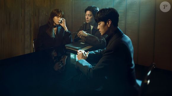 'Nada Oculto': uma jornalista renomada é acusada de estar envolvida em um assassinato e se une ao seu ex-namorado, agora detetive, em uma investigação