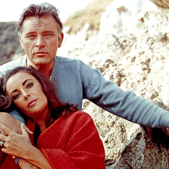 Elizabeth Taylor e Richard Burton: romance vazou e eles passaram a ser perseguidos por jornalistas e paparazzi no mundo todo