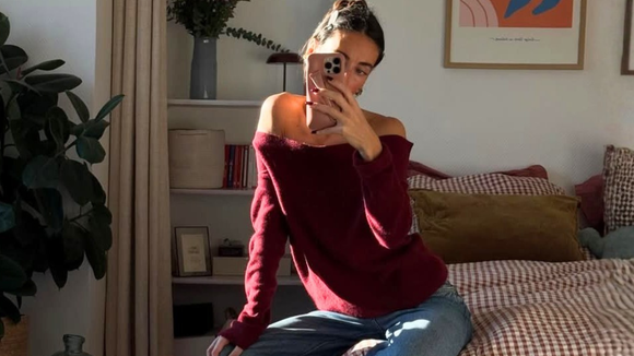 Nem preto, nem marrom: os tênis Adidas na cor 'enciclopédia Barsa', sucesso nas décadas de 80 e 90, são elegantes e confortáveis; ideais para mulheres 50+