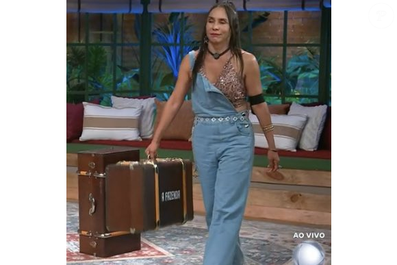 Yoná Sousa disse não estar torcendo para ninguém em 'A Fazenda 17'