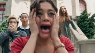 Gerluce morre em 'Três Graças'? Furioso com o roubo da escultura, Ferette manda executar a mãe de Joélly