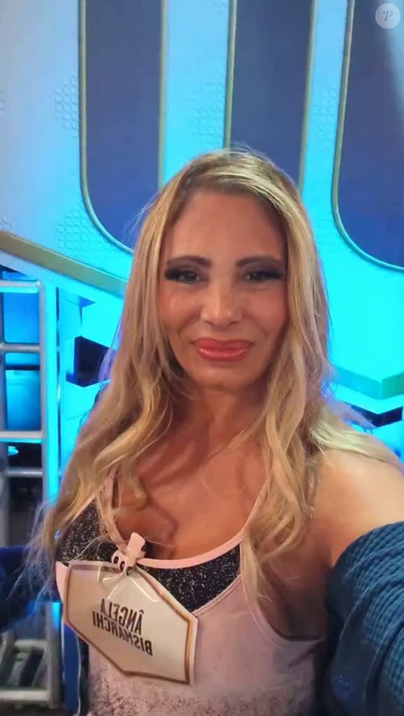 Ângela Bismarchi concedeu entrevista ao Purepeople. Confira na reportagem principal!