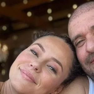 Paolla Oliveira manda recado para Diogo Nogueira 4 meses após separação e web reage. 'Amor de alma'