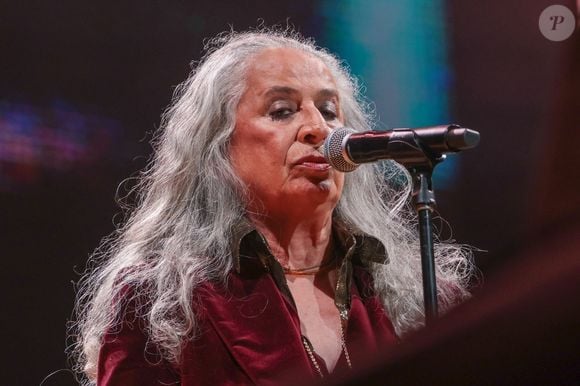 Maria Bethânia está entre os famosos que tem nome 'simples' e que marcaram a década de 1940: a cantora, inclusive, nasceu em 1946.