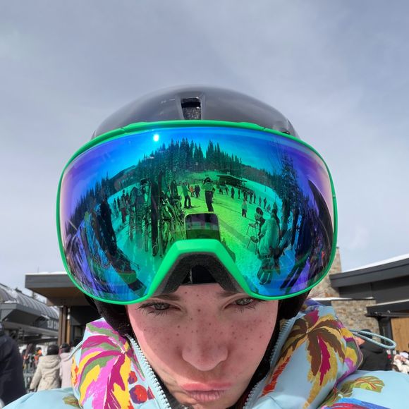 Gkay não se pronunciou oficialmente sobre o assunto e também não recebeu a intimação