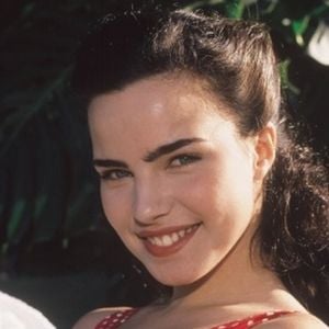 1994: com 19 anos, Ana Paula Arósio estrelou sua primeira novela, 'Éramos Seis', no SBT