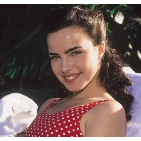 1994: com 19 anos, Ana Paula Arósio estrelou sua primeira novela, 'Éramos Seis', no SBT