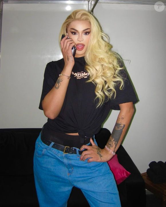 Pabllo Vittar entra em pauta ao levantar debate sobre rinoplastia revisional e suas indicações