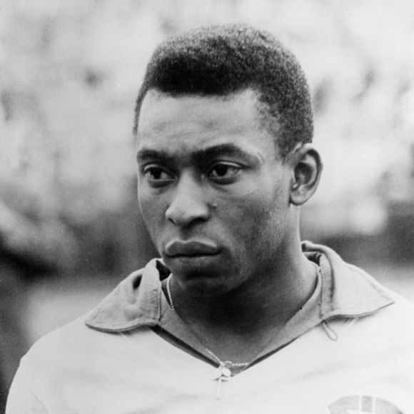 Pelé permanece como o único jogador a conquistar três títulos mundiais (1958, 1962 e 1970) em Copas do Mundo