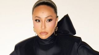 Com look de R$ 75 mil, Sabrina Sato lembra passado de humilhações no 'Pânico' e vibra ao encontrar Nicole Bahls na Globo: 'A gente venceu'