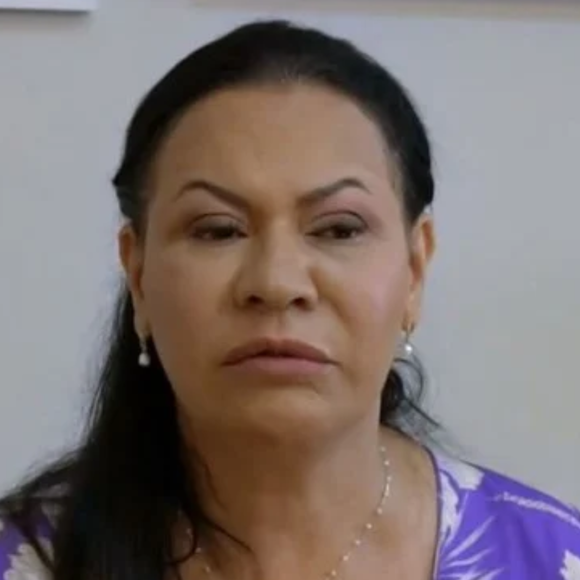 Karla Sofia Gascon do sertanejo? Dona Ruth chama internauta de 'burra e ridícula' após questionamento sobre Marília Mendonça