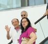 Renato Aragão surge sem Juliana Aragão em 1ª aparição pública após negar exclusão; web provoca: 'Filha Uber levou ao shopping...'