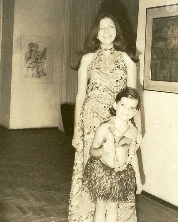 Rebeca é a mãe de Debora Bloch