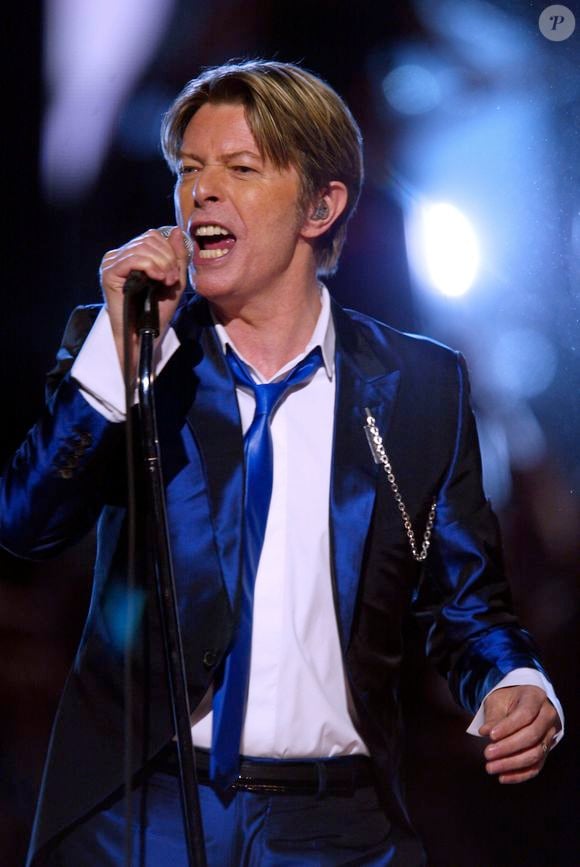 David Bowie perdeu a batalha contra um câncer e morreu aos 69 anos