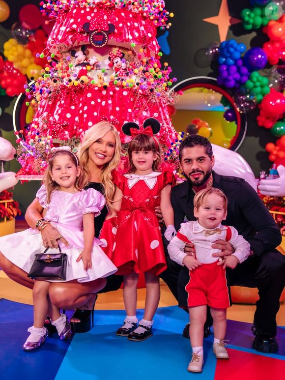 Virginia Fonseca e Zé Felipe posaram juntos ao lado dos filhos durante a festa de 5 anos de Maria Alice: ex-casal é pai ainda de Maria Flor e José Leonardo