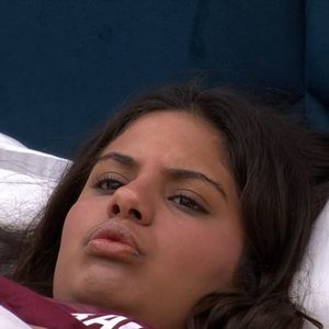 Gabriela 'panquequinha' era a favorita para sair do 'BBB 26', segundo projeções da enquete UOL nesta terça-feira (14)