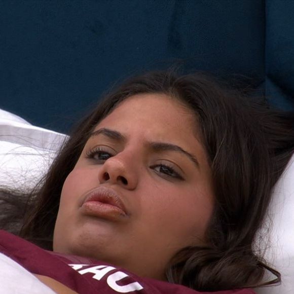 Gabriela 'panquequinha' era a favorita para sair do 'BBB 26', segundo projeções da enquete UOL nesta terça-feira (14)