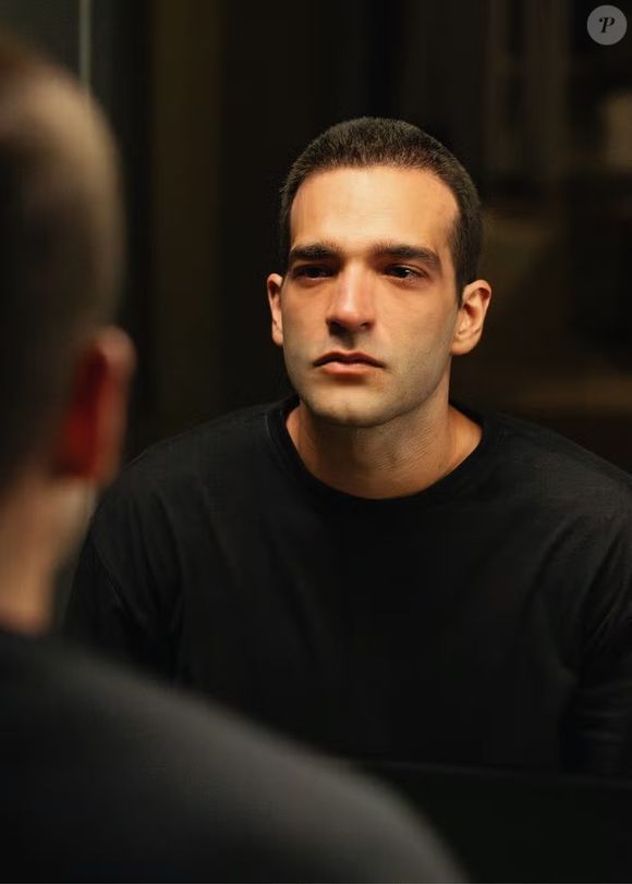 Humberto Carrão gravou neste sábado (16) uma das cenas mais emocionantes de seu personagem em Vale Tudo, remake atualmente em exibição na TV Globo
