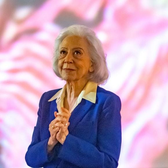 Aos 96 anos, Fernanda Montenegro é sinônimo de longevidade; atriz cuida aliemntação e faz atividade física