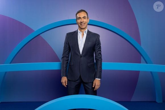 César Tralli afirma que cuidava da ‘monocelha’, aqueles pelinhos espessos que dão a impressão de que a pessoa tem apenas uma sobrancelha, no local