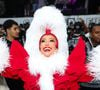 Ho-ho-ho no samba! Sabrina Sato surge com roupa extravagante de Mamãe Noel em ensaio de carnaval. Fotos!