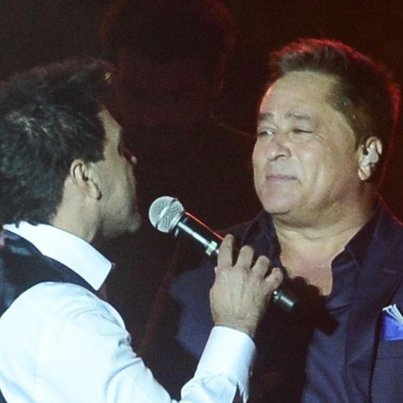 Amigo de Zezé Di Camargo, Leonardo dá opinião sincera e critica o sertanejo após polêmica com o SBT: 'Não era hora'