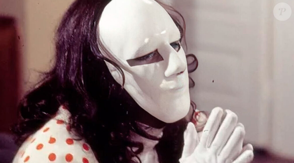 Como fica o rosto do Mascarado na novela 'A Viagem'? Adonay tem revolta explosiva depois da cirurgia e toma decisão drástica após fim de relação com Carmem