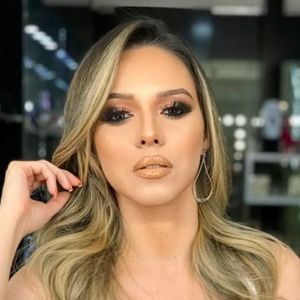 O cabelo loiro foi marca de Thamires Assis por muito tempo