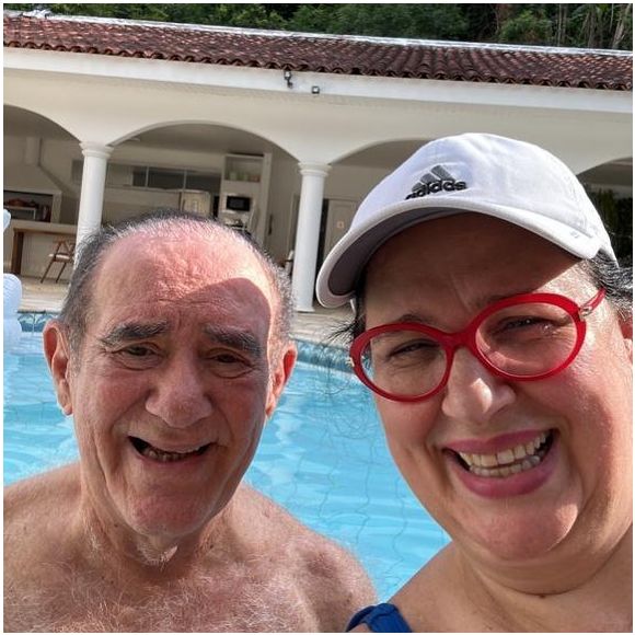 Lilian Aragão revelou, em entrevista à revista Caras, que Renato Aragão ‘começou do zero’ novamente após se casar com ela