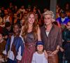 Giovanna Ewbank, Bruno Gagliasso, Bless e Zyan acompanharam a passagem de Titi da primeira fila
