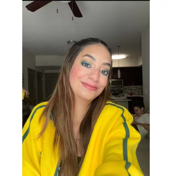 Giovanna Batista Santos, filha do ex-jogador Vampeta, alegou ter sofrido violência doméstica