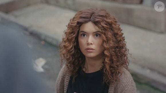 Sirin decide voltar rapidamente para casa para pegar mais dinheiro que a mãe deixou de herança na novela 'Força de Mulher', última semana, capítulo de 30 de junho de 2025, segunda-feira