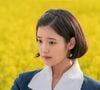 'Se a Vida te Der Tangerinas...' acompanha a trajetória de Ae-sun, uma jovem que cresce na ilha de Jeju e sonha em ser escritora