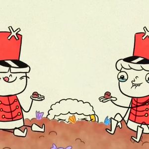 Xuxa insere personagem tirando bombons das paquitas.