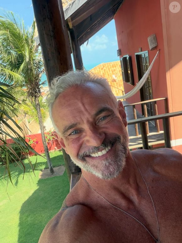 Café da manhã de Mateus Carrieri é super básico e composto apenas por um pão com ovo e café preto