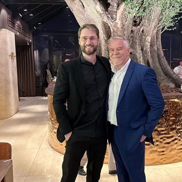 Miguel Falabella está namorando o empresário Alexandre Altoe há cerca de 3 anos, apesar da discrição