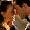 Quando acontece o 1º beijo de Estela e Celso em 'Êta Mundo Melhor'? Larissa Manoela define personagem após reviravolta na novela: 'Ela é uma...'