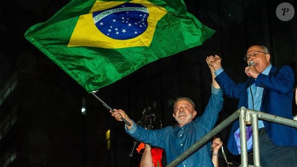 Em entrevista ao La Vanguardia, o psiquiatra Jesús de la Gándara explicou que o trabalho costuma ser associado ao esforço e à obrigação de receber um salário. O especialista, porém, propõe outra perspectiva: reconhecer que a atividade profissional também pode dar sentido à vida.