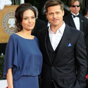 O divórcio de Brad Pitt e Angelina Jolie estampou as capas de todas as revistas de celebridades