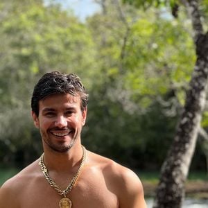 Um dos procedimentos de Mariano acabou em complicações após o cantor pegar uma infecção