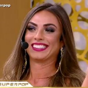 Nicole Bahls afirmou no programa 'Superpop' que já trocou beijos com o craque Neymar