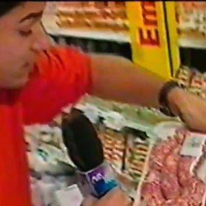 Evaristo Costa tem vídeo antigo resgatado por Ana Maria Braga e internautas reagem à escolha curiosa do jornalista: linguiça e salame.