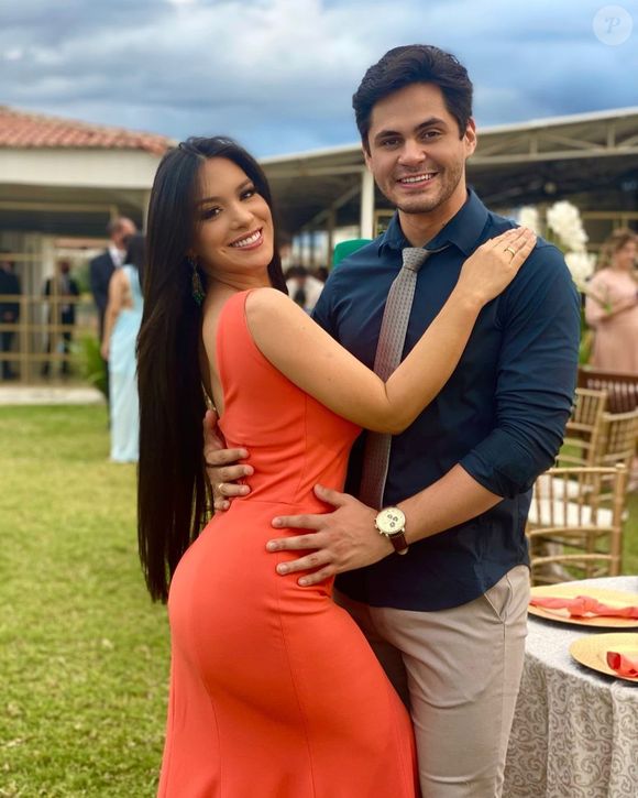 Gessica Muniz é ex-mulher de Lucas Veloso: influencer e humorista se separaram em 2022, 9 meses após o nascimento da filha deles, Lua