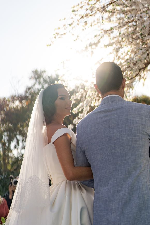 Casamento de Isis Valverde e Marcus Buaiz aconteceu no interior de São Paulo