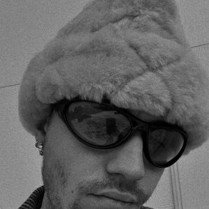 Justin Bieber deu unfollow em Hailey dias depois de deixar de seguir o sogro, Stephen Baldwin, na mesma rede social