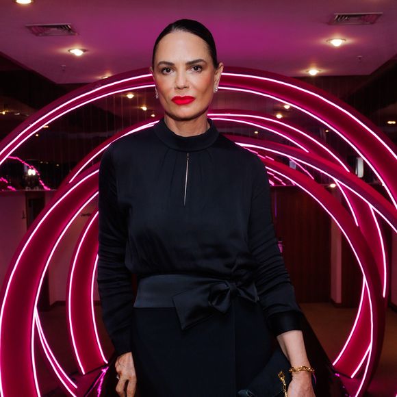 ‘Luiza Brunet declara guerra à Musa dos Baixinhos: ‘Jamais deixaria minha filha ver o Xou da Xuxa’’, dizia a manchete da revista Contigo, publicada em agosto de 1988