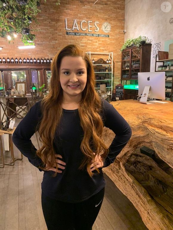 A cantora Maiara é uma das famosas que também revelou sofrer por ter cabelos finos e frágeis