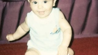 Reconhece? Esse bebê fofo conquistou o Brasil com hits românticos e acaba de se tornar papai!