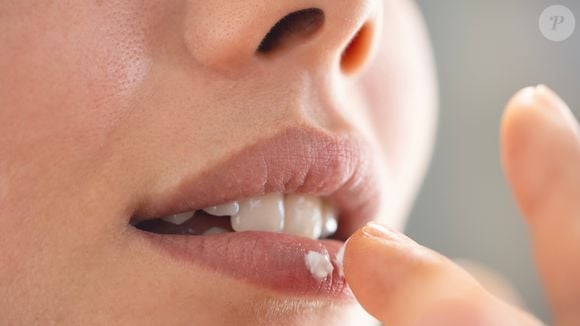 Minha intenção era comprar um reparador labial, mas saí da farmácia com outra versão do Aquaphor e acabei encontrando a melhor solução para meus lábios